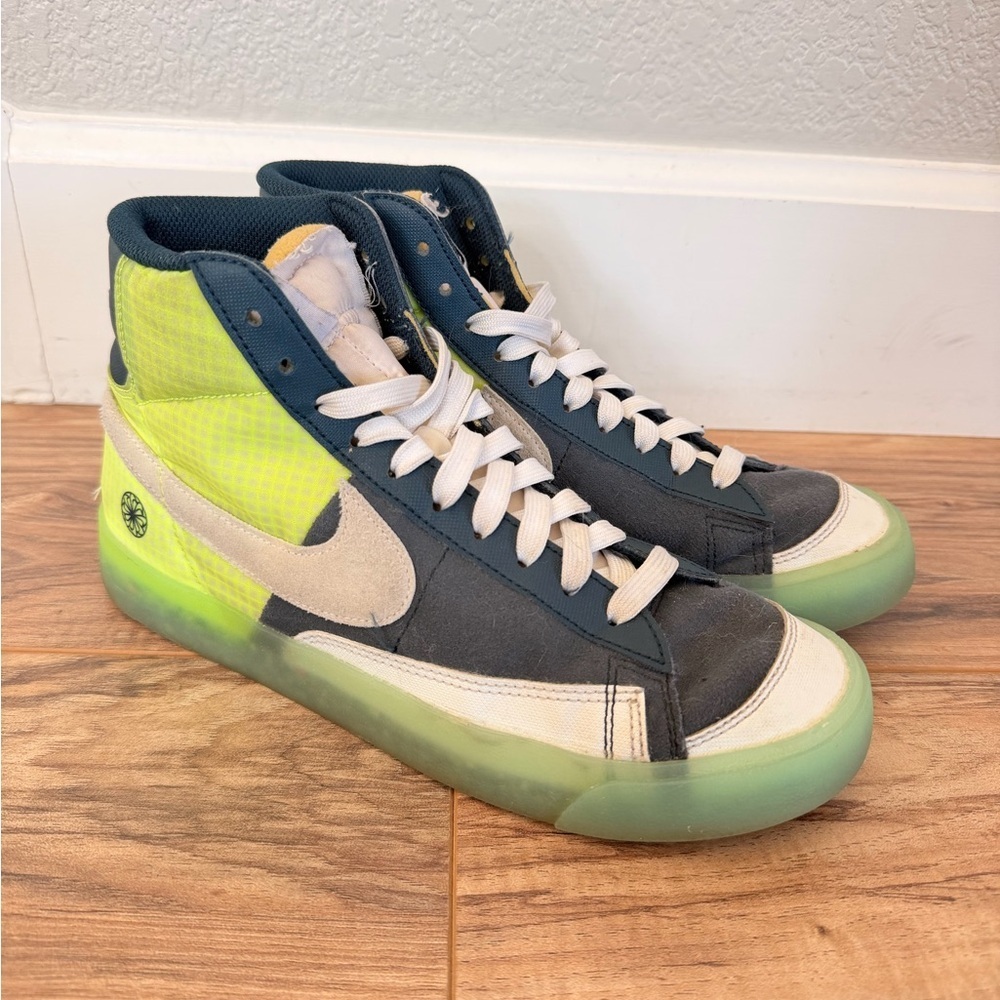 Nike Blazer Mid High-Top Sneakers with Neon Green and Navy Accents Size 7